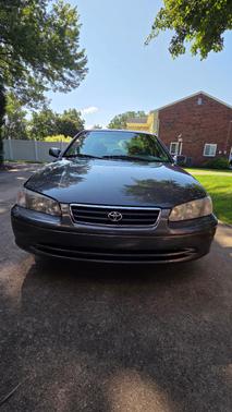 Gray 2000 Toyota Camry LE