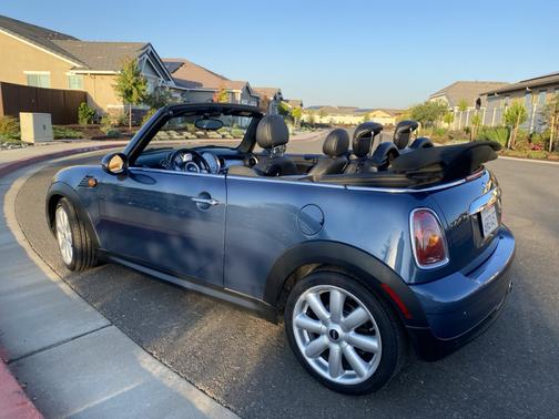 2010 MINI Cooper Base
