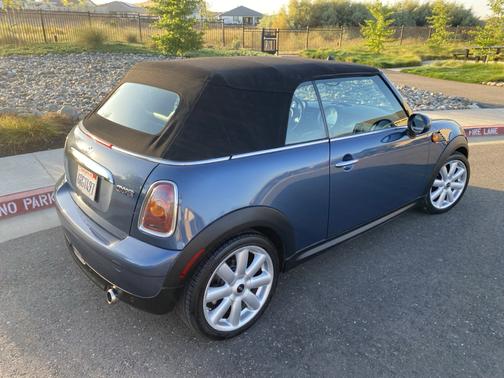 2010 MINI Cooper Base