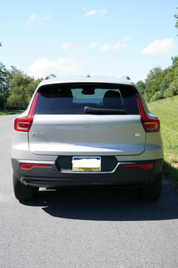 Silver 2023 Volvo XC40 Recharge Pure Electric Ultimate