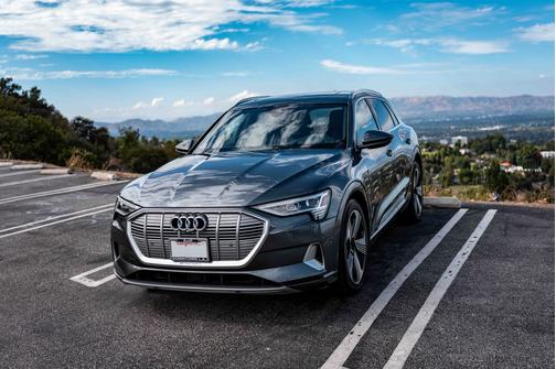 2019 Audi e-tron Prestige