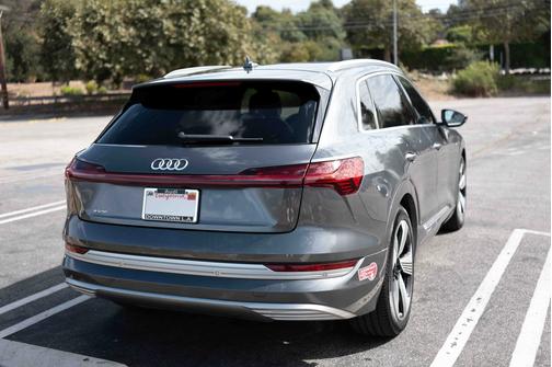 2019 Audi e-tron Prestige