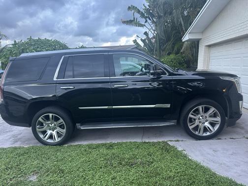 Black 2015 Cadillac Escalade Luxury
