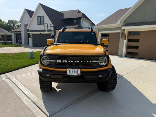 Orange 2022 Ford Bronco Outer Banks Advanced