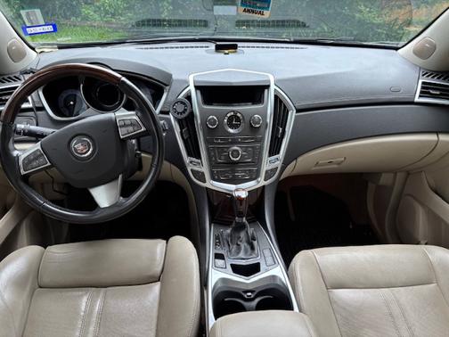 2011 Cadillac SRX Luxury Collection