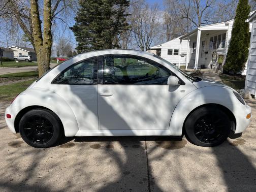 2001 Volkswagen New Beetle GLS