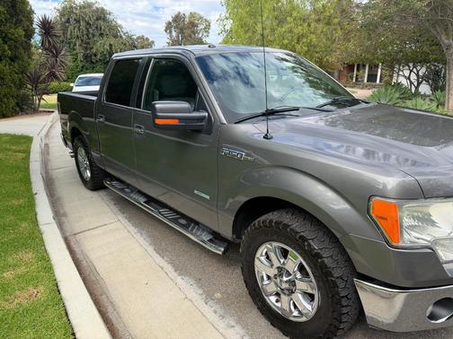 Gray 2013 Ford F-150 XLT