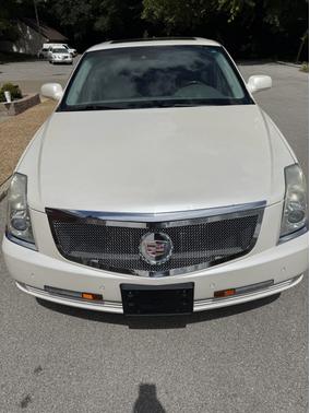 2010 Cadillac DTS Premium Collection