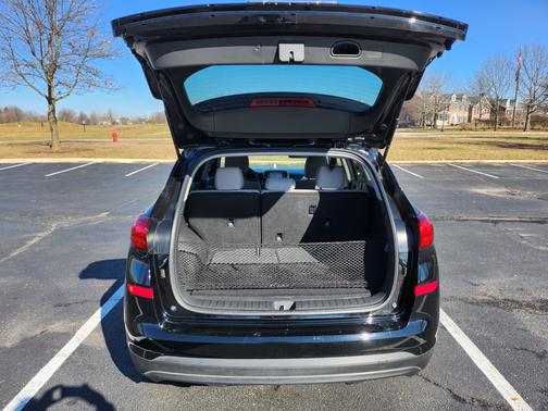 2019 Hyundai TUCSON SE