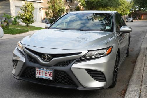 2018 Toyota Camry SE