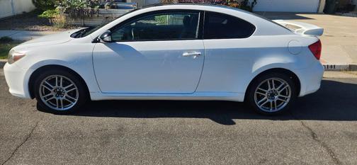 White 2007 Scion tC Base