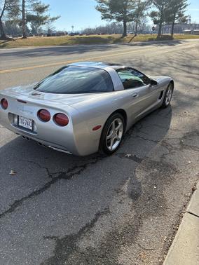2004 Chevrolet Corvette Base