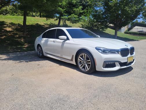 2019 BMW 750 i xDrive