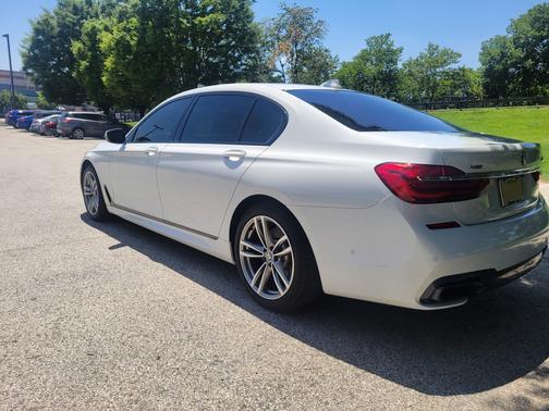 2019 BMW 750 i xDrive
