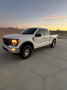 White 2023 Ford F-150 XL