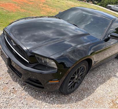 Black 2014 Ford Mustang V6