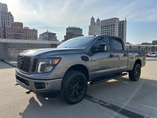 2018 Nissan Titan XD SL