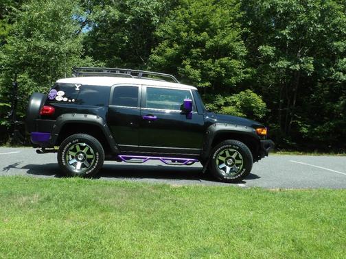 Black 2008 Toyota FJ Cruiser Base