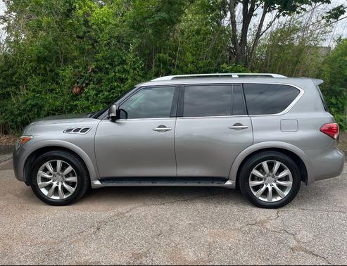 2012 INFINITI QX56 Base