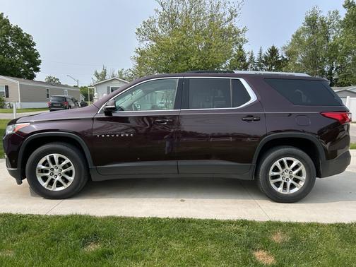 2018 Chevrolet Traverse LT Cloth