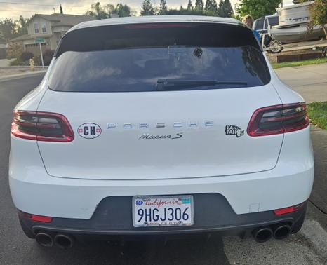 White 2016 Porsche Macan Macan S