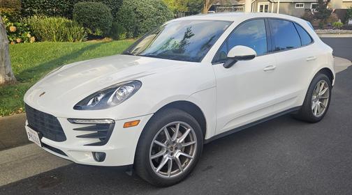 White 2016 Porsche Macan Macan S