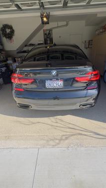 2017 BMW 740 i