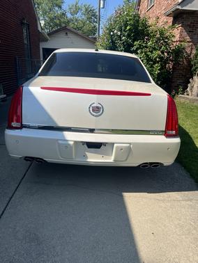 2007 Cadillac DTS Luxury