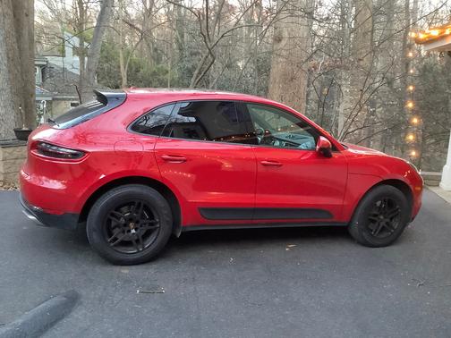 2018 Porsche Macan Macan