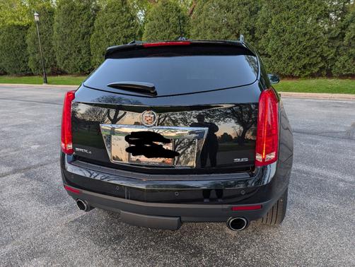 Black 2016 Cadillac SRX Luxury Collection