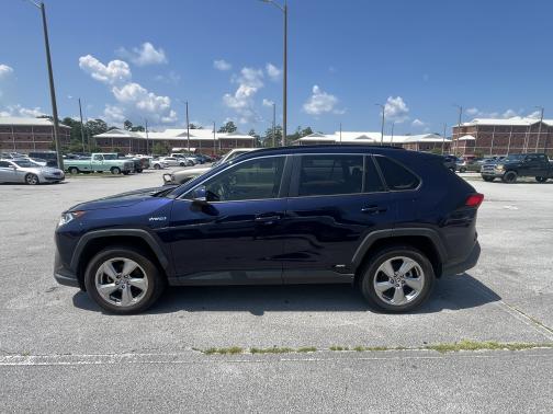 2021 Toyota RAV4 Hybrid XLE Premium
