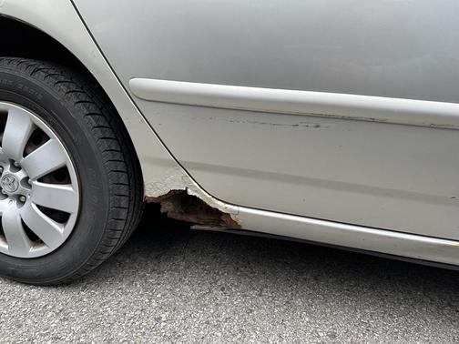2004 Toyota Corolla LE