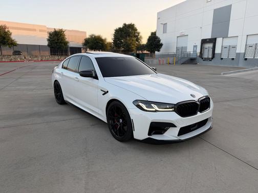White 2022 BMW M5 Base