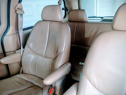 2000 Chrysler Town & Country LXi