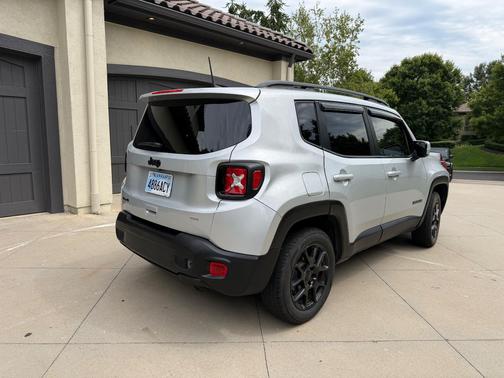 Silver 2020 Jeep Renegade Latitude