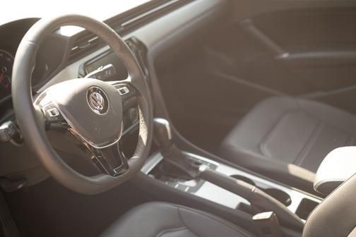 Black 2022 Volkswagen Passat 2.0T SE