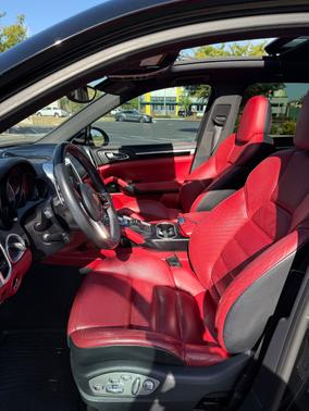 Black 2016 Porsche Cayenne Cayenne S E-Hybrid