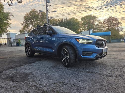 2020 Volvo XC40 T5 R-Design