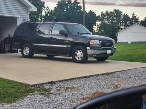 Black 2000 GMC Yukon XL 1500