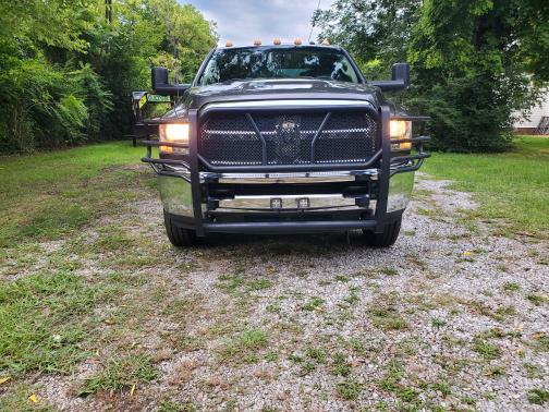 Photo 3 of 15 of 2015 RAM 3500 Tradesman