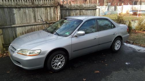 Silver 1999 Honda Accord LX