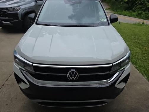 White 2023 Volkswagen Taos 1.5T S