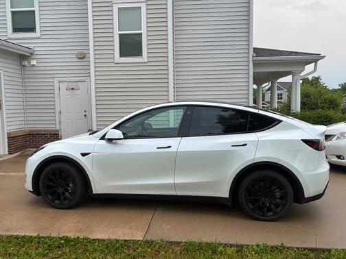 White 2022 Tesla Model Y Long Range