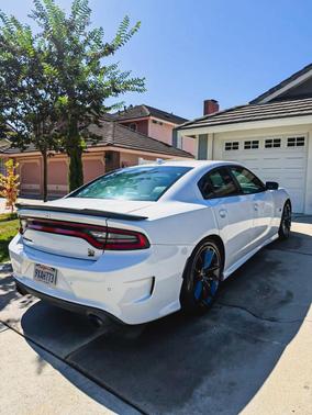 White 2019 Dodge Charger Scat Pack