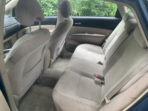 2004 Toyota Prius Base
