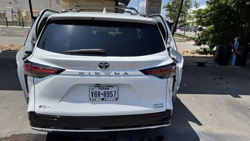 2023 Toyota Sienna Limited