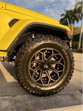 2023 Jeep Gladiator Sport S 