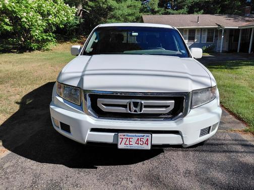 White 2011 Honda Ridgeline RTS