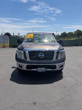 Gray 2017 Nissan Titan SV