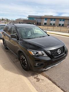 2020 Nissan Pathfinder SL